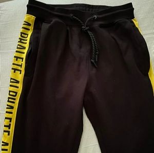 Alphalete joggers size M